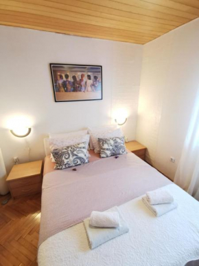 Misho apartment with terrace
